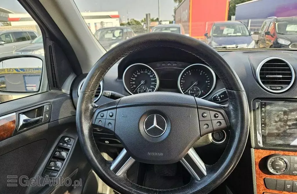MERCEDES-BENZ ML 