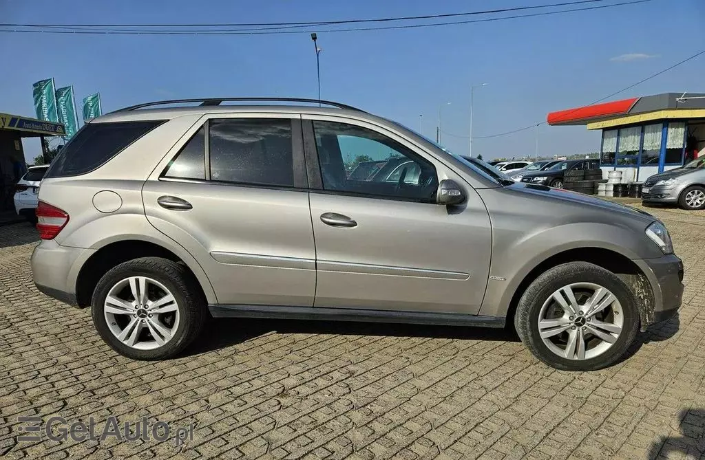 MERCEDES-BENZ ML 
