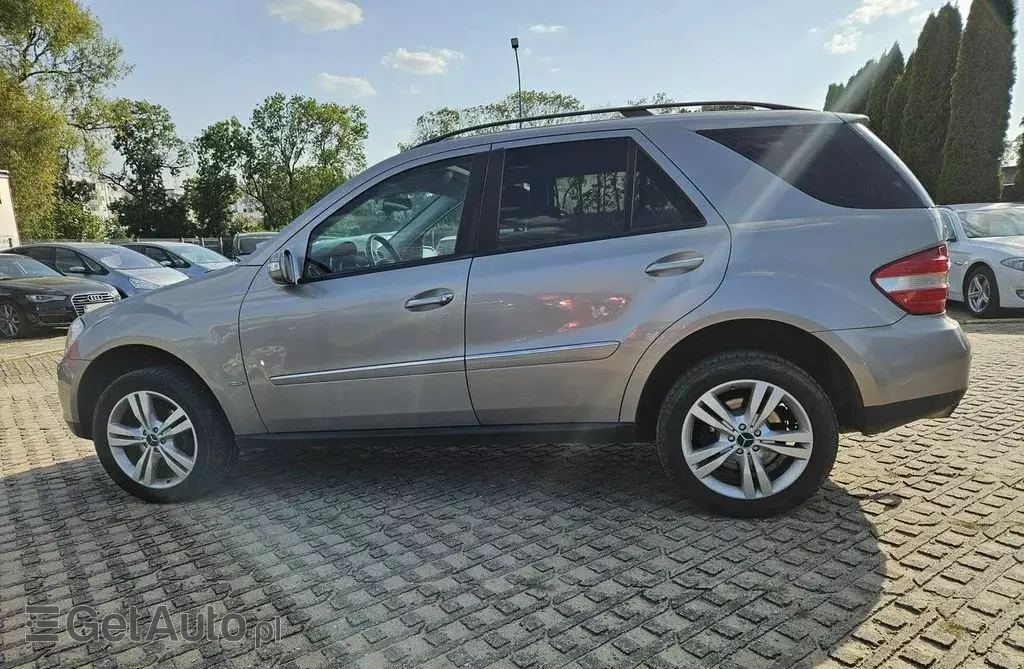 MERCEDES-BENZ ML 