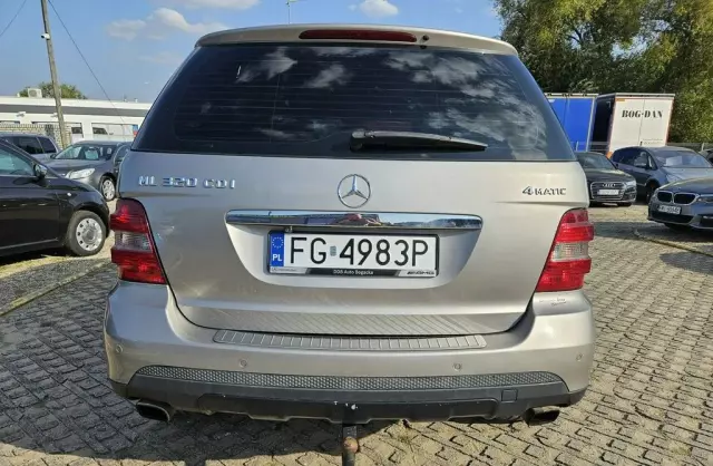MERCEDES-BENZ ML 