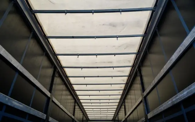 SCHWARZMULLER FIRANKA / STANDARD / KOSZ NA PALETY / OSIE SAF / 