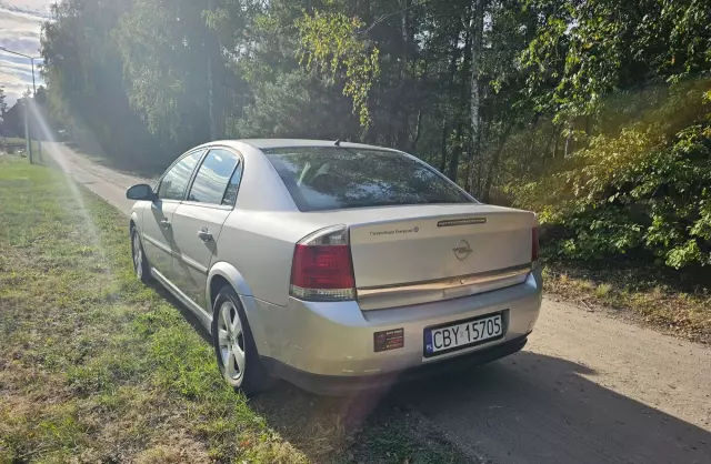OPEL Vectra 2.2 DTI (125 KM)