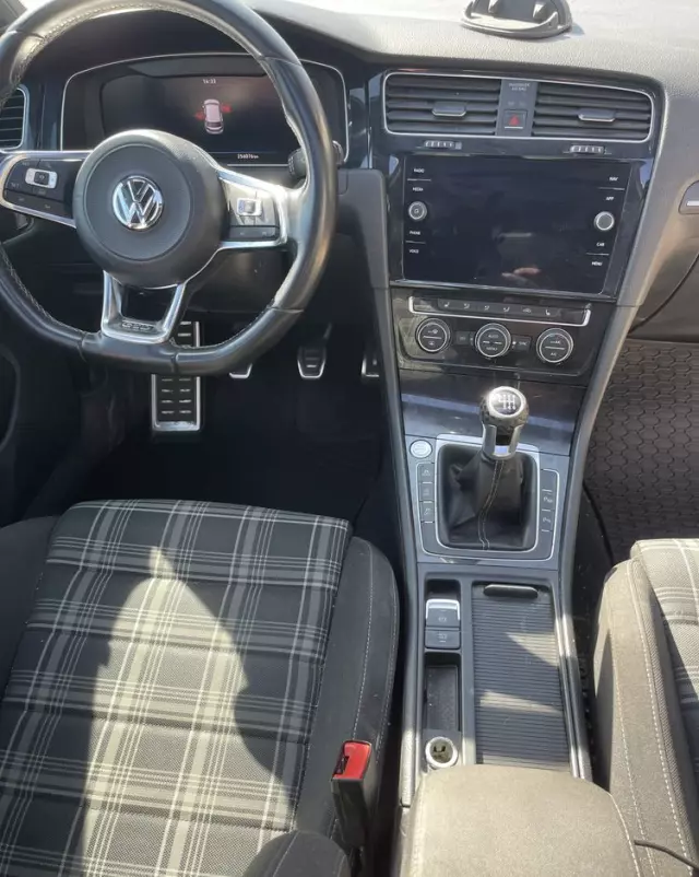 VOLKSWAGEN Golf GTD BlueMotion Technology