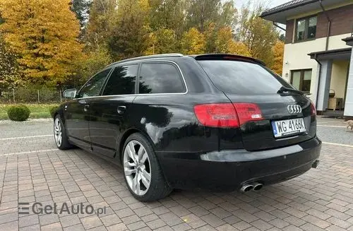 AUDI S6 