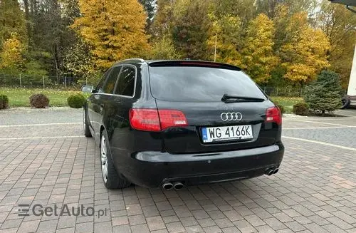 AUDI S6 