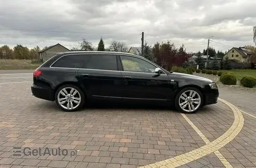 AUDI S6 