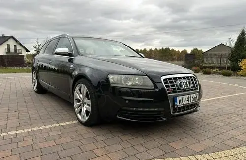 AUDI S6 