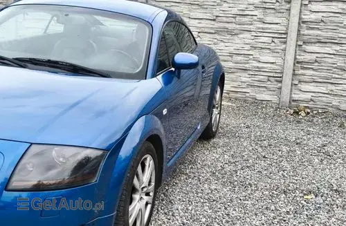 AUDI TT 