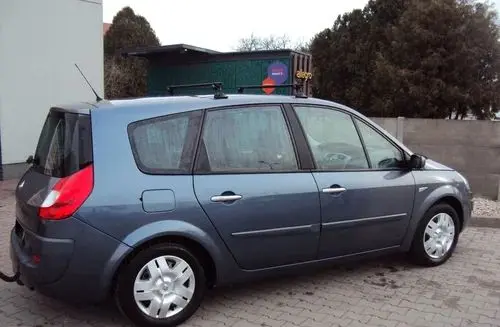 RENAULT Grand Scenic 