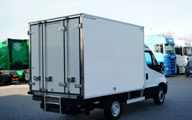 IVECO DAILY 35-130 / CHŁODNIA / AGREGAT CARRIER   XARIOS 200  / SPROWADZONY 