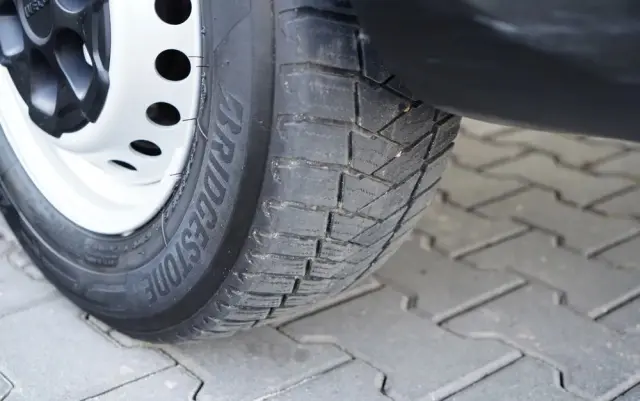 IVECO DAILY 35-130 / CHŁODNIA / AGREGAT CARRIER   XARIOS 200  / SPROWADZONY 