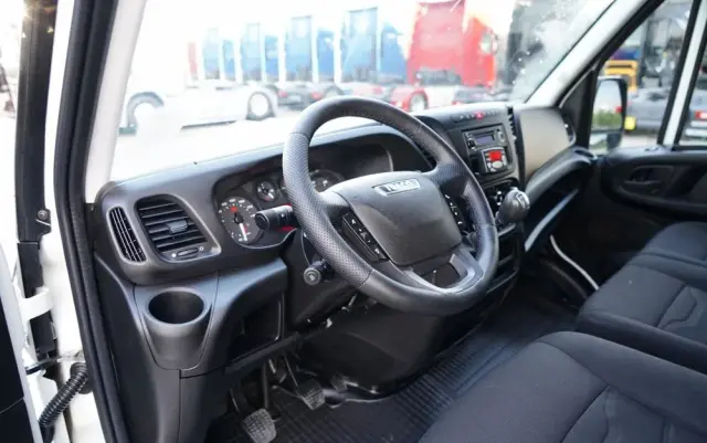 IVECO DAILY 35-130 / CHŁODNIA / AGREGAT CARRIER   XARIOS 200  / SPROWADZONY 