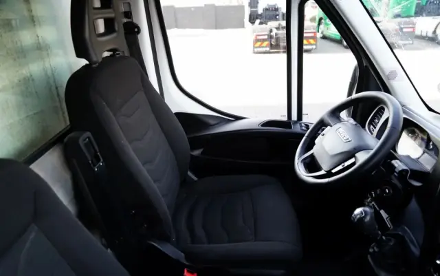 IVECO DAILY 35-130 / CHŁODNIA / AGREGAT CARRIER   XARIOS 200  / SPROWADZONY 