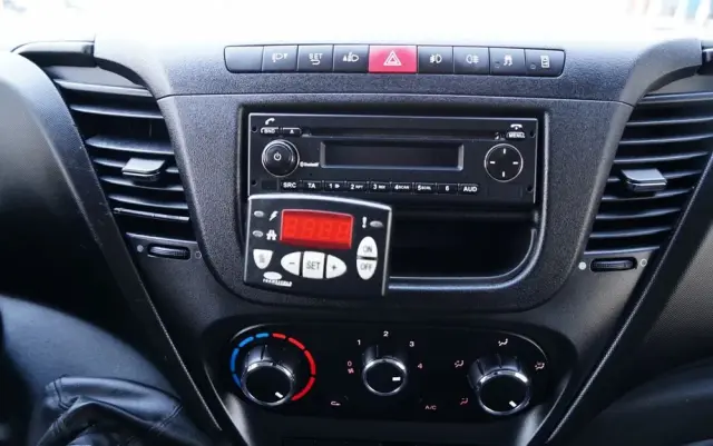 IVECO DAILY 35-130 / CHŁODNIA / AGREGAT CARRIER   XARIOS 200  / SPROWADZONY 