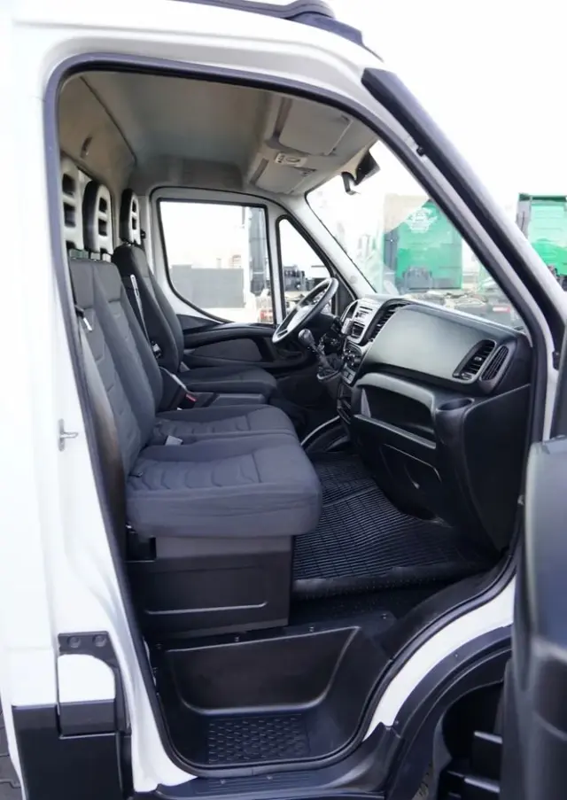 IVECO DAILY 35-130 / CHŁODNIA / AGREGAT CARRIER   XARIOS 200  / SPROWADZONY 