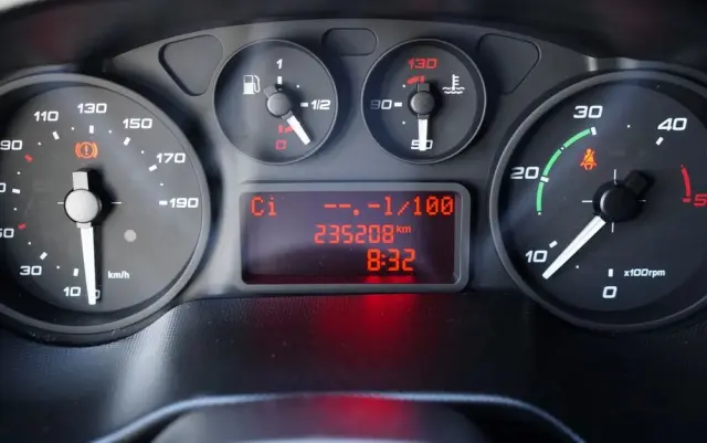 IVECO DAILY 35-130 / CHŁODNIA / AGREGAT CARRIER   XARIOS 200  / SPROWADZONY 