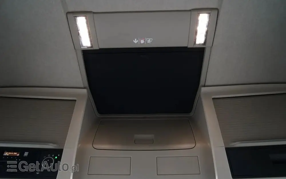 VOLVO FH 500 / I-SAVE / KLIMATYZACJA POSTOJOWA / 2021 ROK / PO KONTRAKCIE SERWISOWYM 