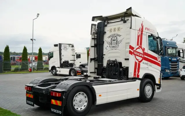 VOLVO FH 500 / I-SAVE / KLIMATYZACJA POSTOJOWA / 2021 ROK / PO KONTRAKCIE SERWISOWYM 