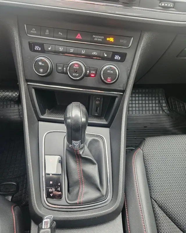 SEAT Leon 1.4 TSI FR S&S DSG