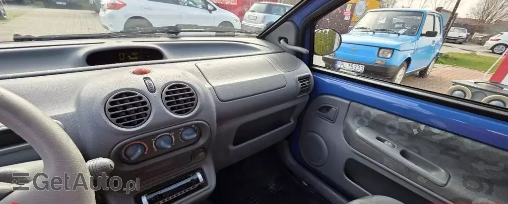 RENAULT Twingo 