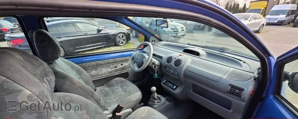RENAULT Twingo 