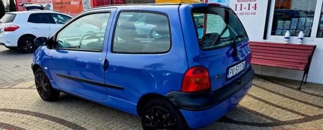 RENAULT Twingo 