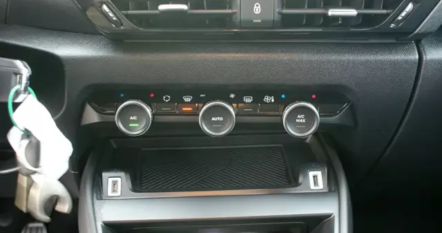 CITROËN C4 PureTech 100 Stop&Start LIVE
