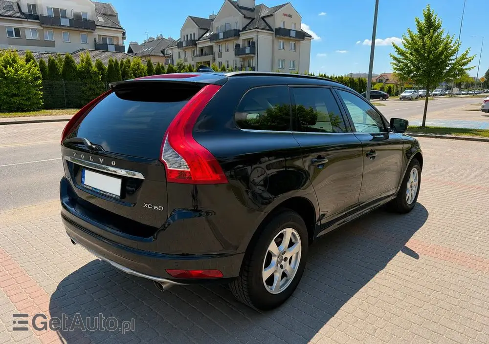 VOLVO XC 60 D3 Momentum