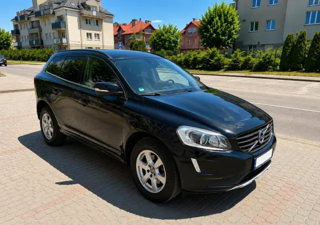 VOLVO XC 60 D3 Momentum