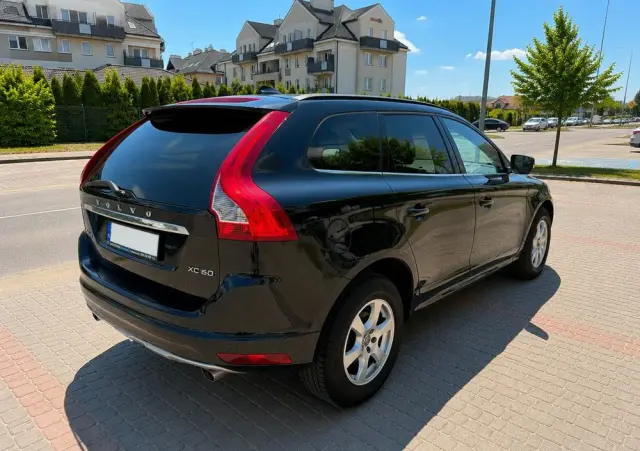 VOLVO XC 60 D3 Momentum