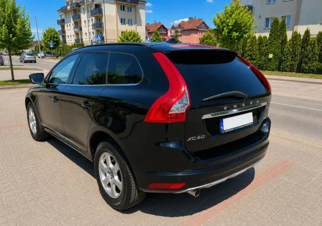 VOLVO XC 60 D3 Momentum