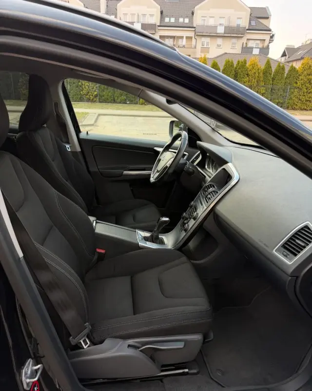 VOLVO XC 60 D3 Momentum