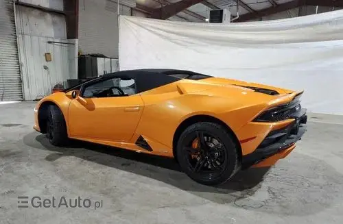 LAMBORGHINI Huracan 