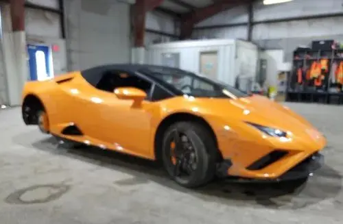 LAMBORGHINI Huracan 