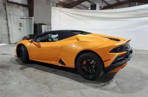 LAMBORGHINI Huracan 