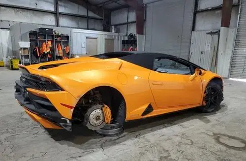 LAMBORGHINI Huracan 