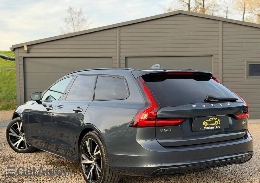 VOLVO V90 B4 D Plus Dark