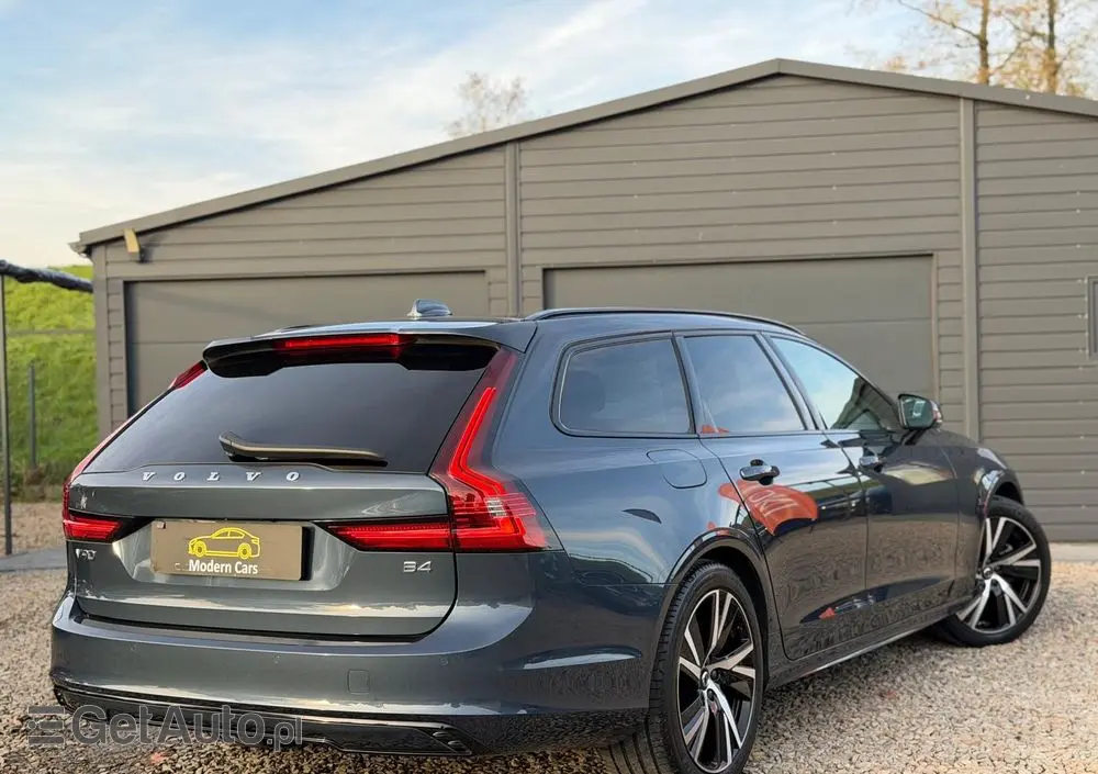VOLVO V90 B4 D Plus Dark