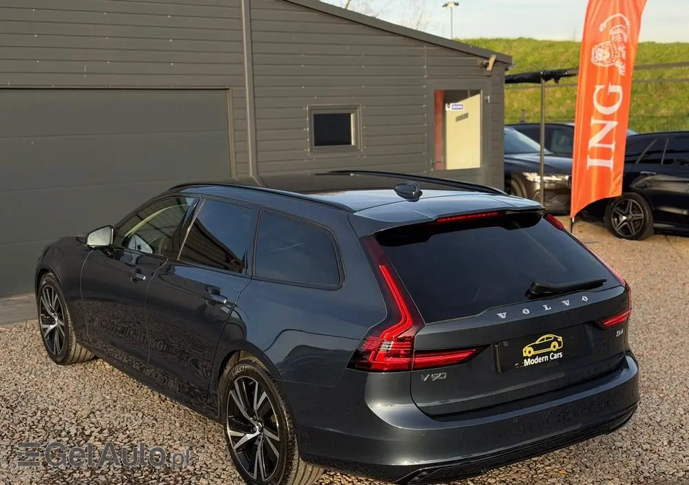VOLVO V90 B4 D Plus Dark