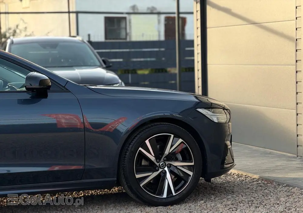 VOLVO V90 B4 D Plus Dark
