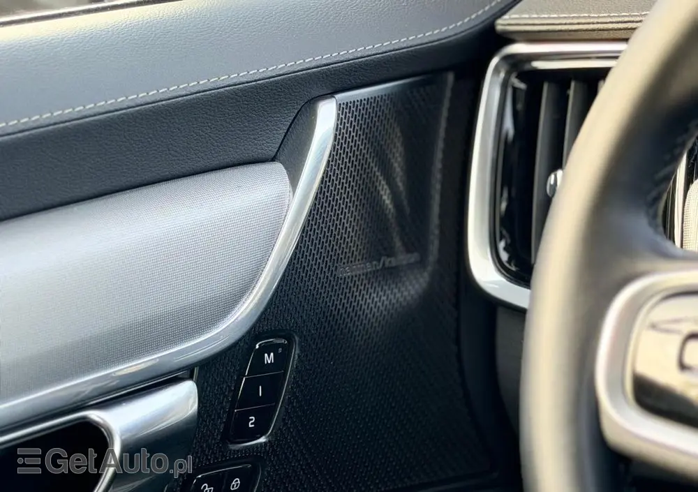 VOLVO V90 B4 D Plus Dark