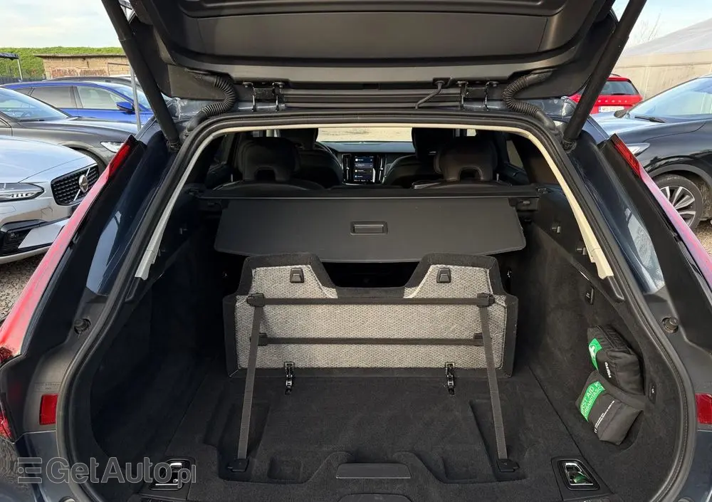 VOLVO V90 B4 D Plus Dark