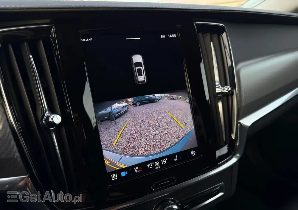 VOLVO V90 B4 D Plus Dark