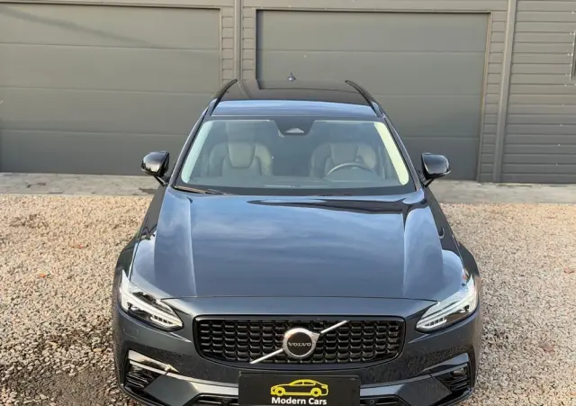 VOLVO V90 B4 D Plus Dark