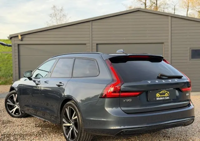 VOLVO V90 B4 D Plus Dark