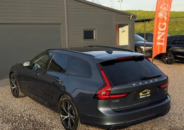 VOLVO V90 B4 D Plus Dark