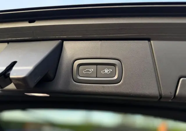 VOLVO V90 B4 D Plus Dark