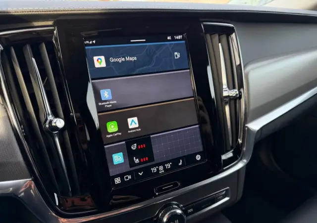 VOLVO V90 B4 D Plus Dark