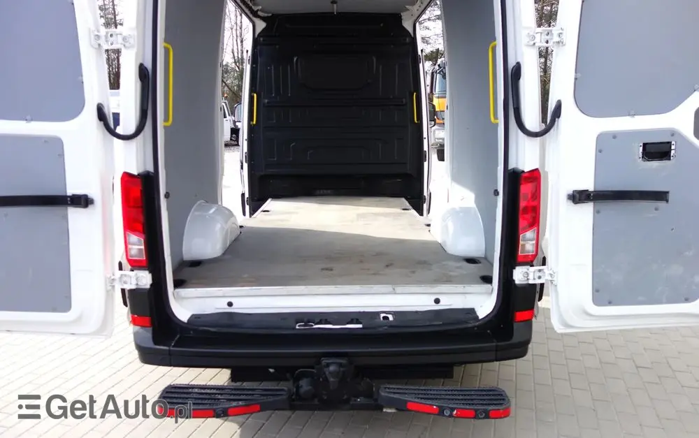 VOLKSWAGEN Crafter 2.0 TDI 177 KM  L3H2 Klima Poduszki Webasto Kamera 