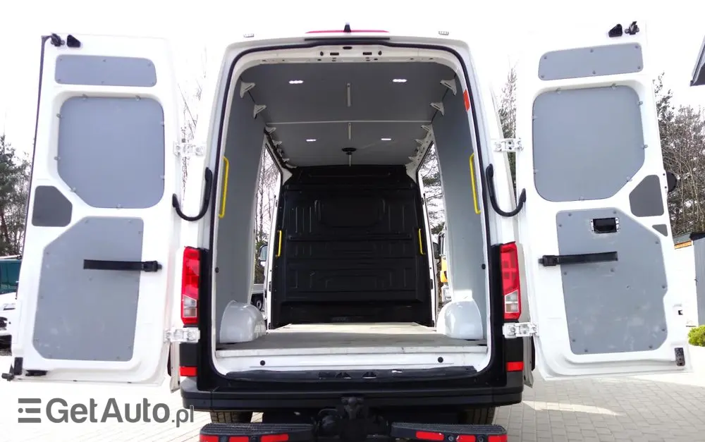 VOLKSWAGEN Crafter 2.0 TDI 177 KM  L3H2 Klima Poduszki Webasto Kamera 